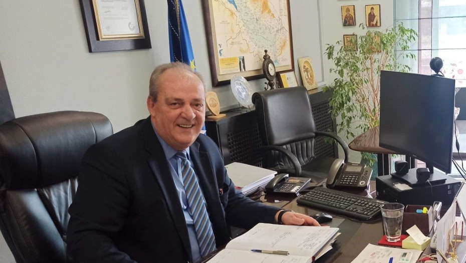 Ευχαριστήρια Επιστολή από Καραβασίλη για Κοτσακιαχίδη για την προμήθεια κλιματιστικών της Διεύθυνσης Πρωτοβάθμιας