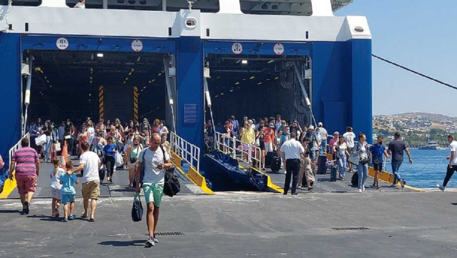 Πάνω από 40.000 άτομα έκαναν διακοπές τον Αύγουστο με voucher κοινωνικού τουρισμού της ΔΥΠΑ