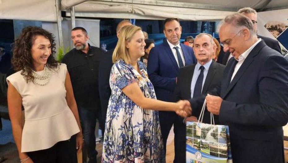 Ο Υπουργός Ανάπτυξης Τάκης Θεοδωρικάκος στο περίπτερο της ΔΕΥΑ Σερρών