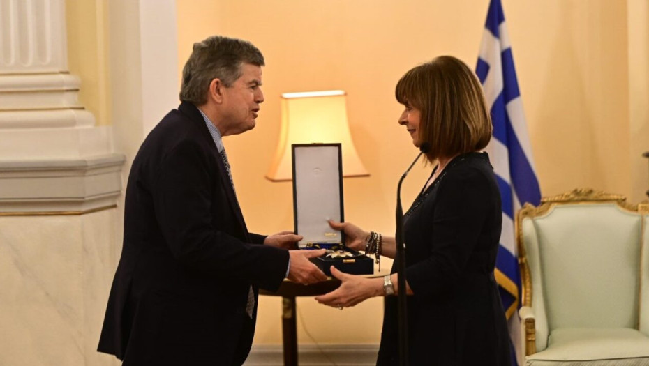 Τον Μεγαλόσταυρο του Τάγματος της Τιμής απένειμε η ΠτΔ στον Αθανάσιο Μαρτίνο