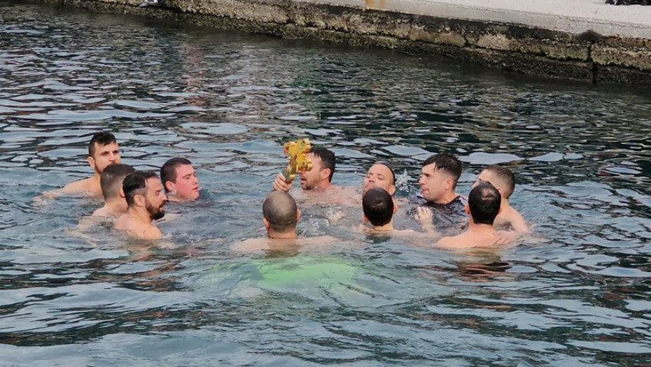 Άγια Θεοφάνεια σήμερα 6 Ιανουαρίου – Ποιοι γιορτάζουν