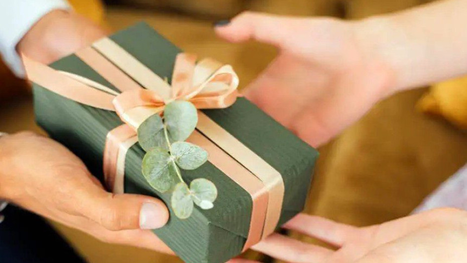 Εορτή Αγίου Εφραίμ και Αγίας Ειρήνης σήμερα 5 Μαΐου