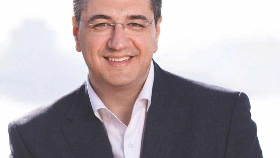 Απόστολος Τζιτζικώστας