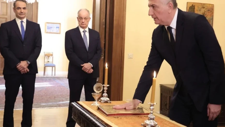 O Μακεδόνας Σταύρος Καλαφάτης ορκίστηκε Υφυπουργός Ανάπτυξης