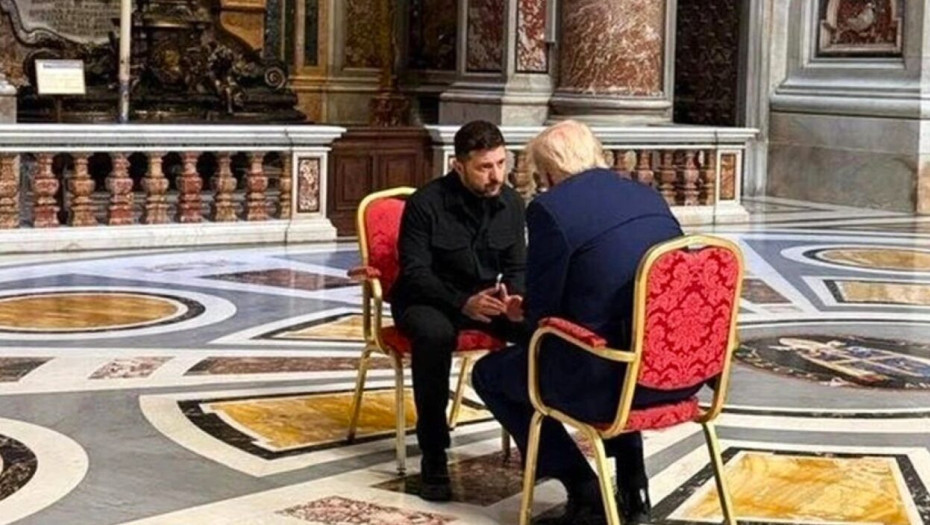 Στην κηδεία του Πάπα των Φτωχών Ελπίδες για τερματισμό του πολέμου