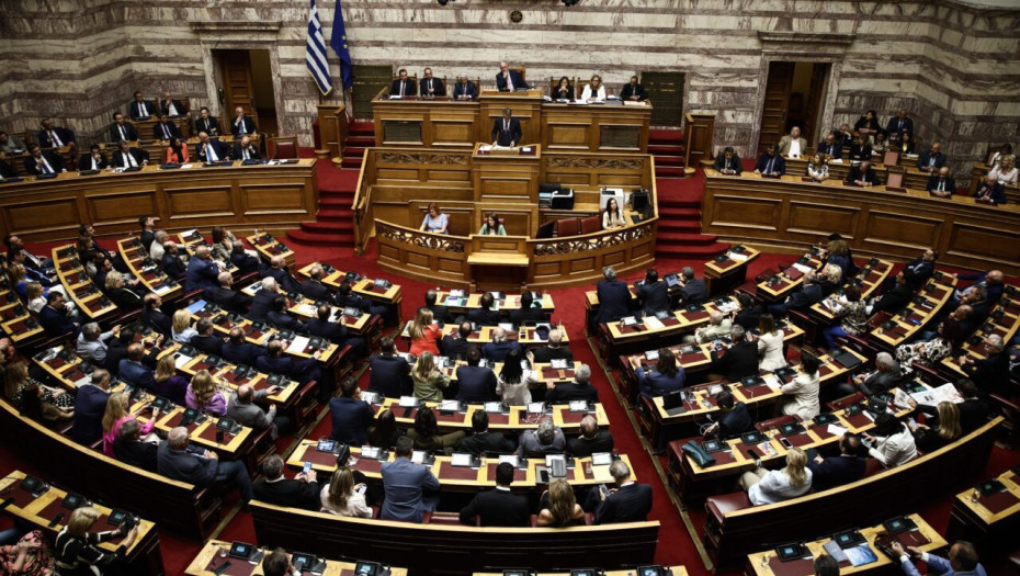 Ο σκόπελος ξεπεράστηκε για την κυβέρνηση – Παραμένει η κρίση