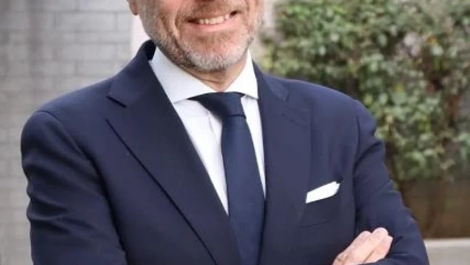 «Φασιστική ενέργεια θρασύδειλων τραμπούκων» λέει η ΝΔ για την επίθεση του Ρουβίκωνα στο γραφείο του Δ. Βαρτζόπουλου