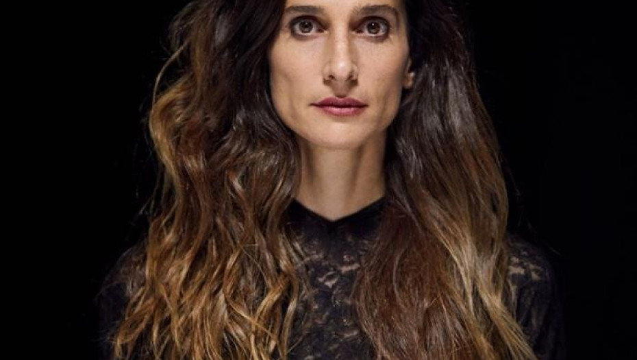 Η Μαρίνα Καλογήρου σπάει τη σιωπή της για τη σεξουαλική κακοποίηση που υπέστη ως παιδί – «Έχω μέσα μου έναν κακοποιητή»