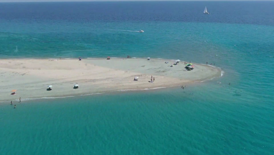 Οι top 4 παραλίες της Χαλκιδικής που μοιάζουν σαν να βγήκαν από όνειρο