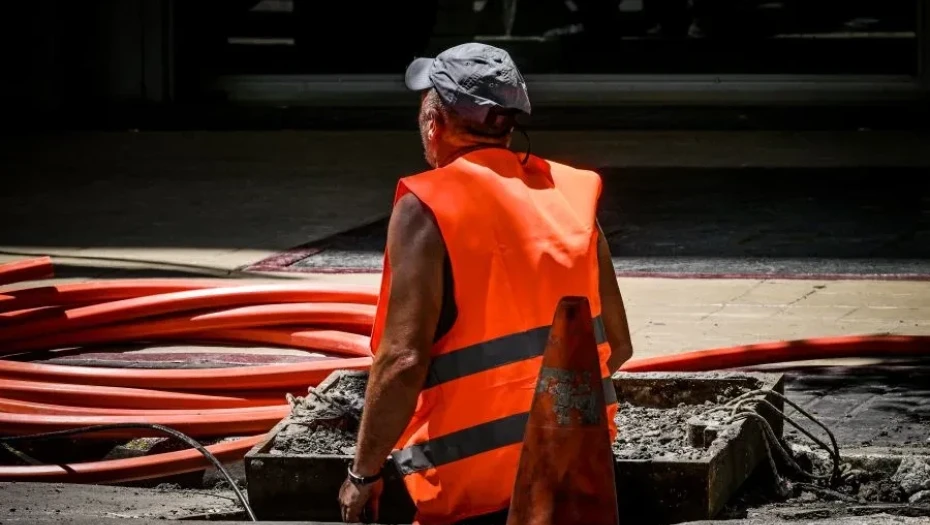 Έκτακτα μέτρα για την αντιμετώπιση της θερμικής καταπόνησης των εργαζομένων τη Δευτέρα