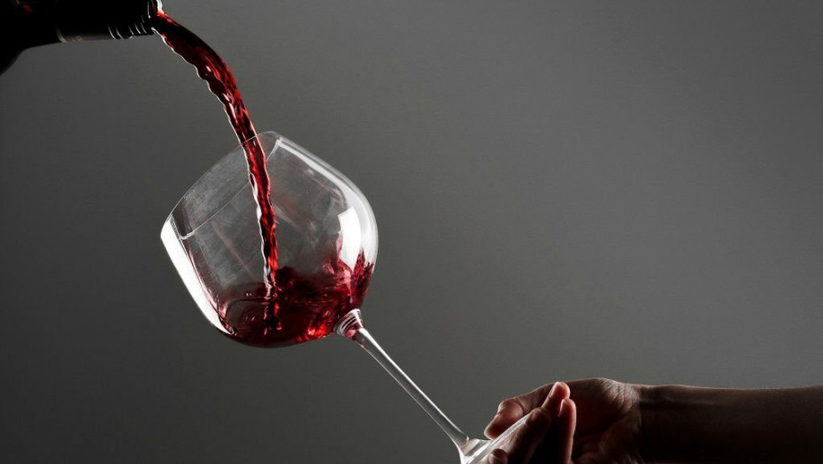 Eίναι υγιεινό. Είναι λάιτ. Είναι όμως κρασί;