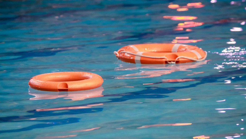 Πνίγηκε κοριτσάκι στη Ροδόπη ενώ κολυμπούσε με φουσκωτό - Σύλληψη των γονιών