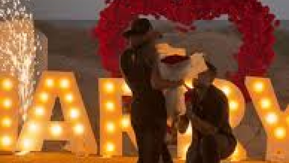 Σάκης Κατσούλης: Έκανε πρόταση γάμου στη Μαριαλένα Ρουμελιώτη