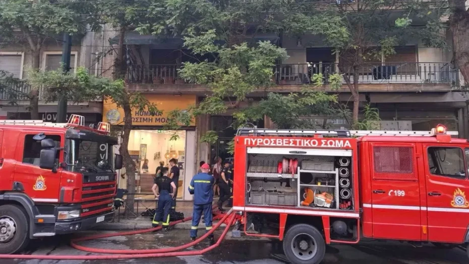 Κάηκε ολοσχερώς το σπίτι του Πέτρου Φιλιππίδη στην Πατησίων - Βρισκόταν μέσα ο ηθοποιός