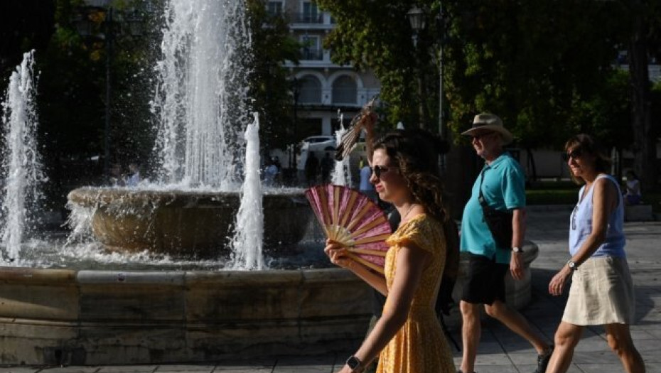 Πώς να Αποφεύγουμε τη Ζέστη: Έξυπνες Συμβουλές για να Μένουμε Δροσεροί το Καλοκαίρι