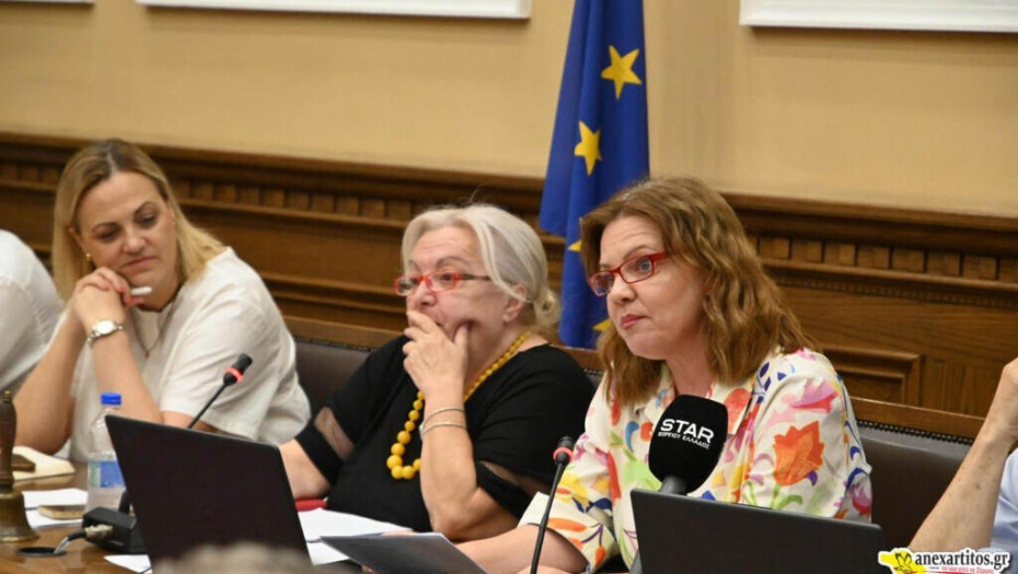 Έλενα Τούσκα: Έτσι λειτουργεί το σύστημά τους.  Κάτι δίνεις, κάτι παίρνεις