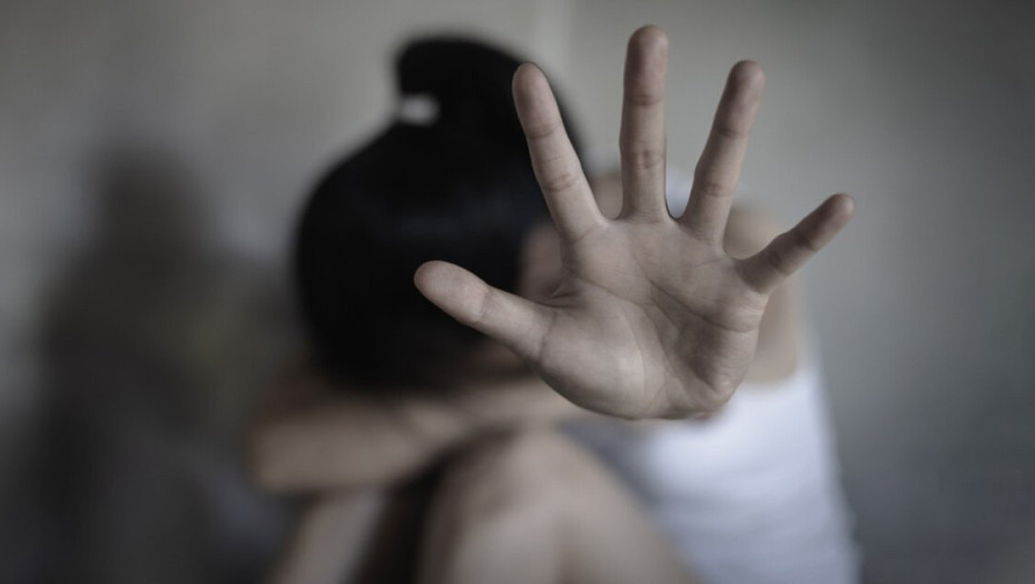 Φρίκη: 43χρονος βiασε 14χρονη με νοητική υστέρηση έξω από εκκλησία