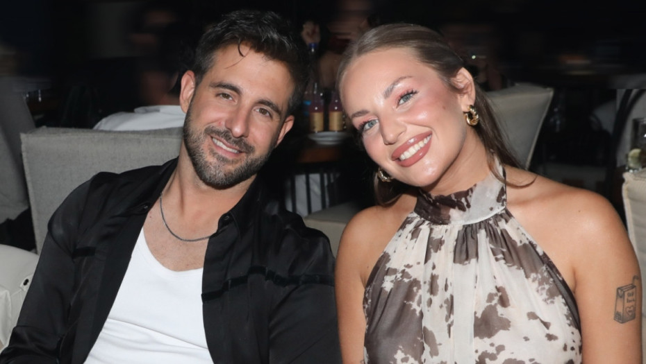 Πότε παντρεύονται η Ανδρομάχη και ο Γιώργος Λιβάνης; - Η αναγγελία για το διπλό μυστήριο