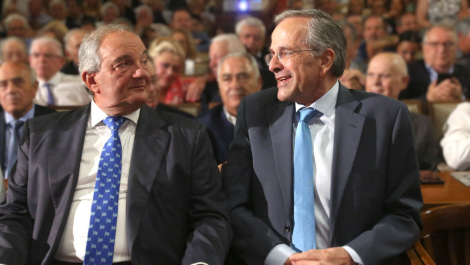 Από Καραμανλή, Σαμαρά και Βενιζέλο τριπλό χτύπημα για τον Μητσοτάκη