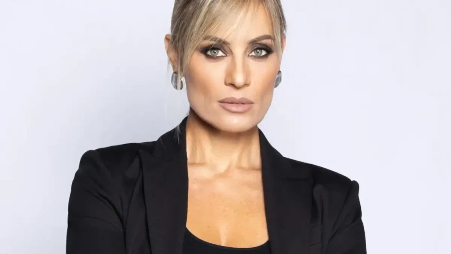 Ομόφωνη έγκριση των τροπολογιών της Ελεονώρας Μελέτη για την προστασία των παιδιών στο διαδίκτυο