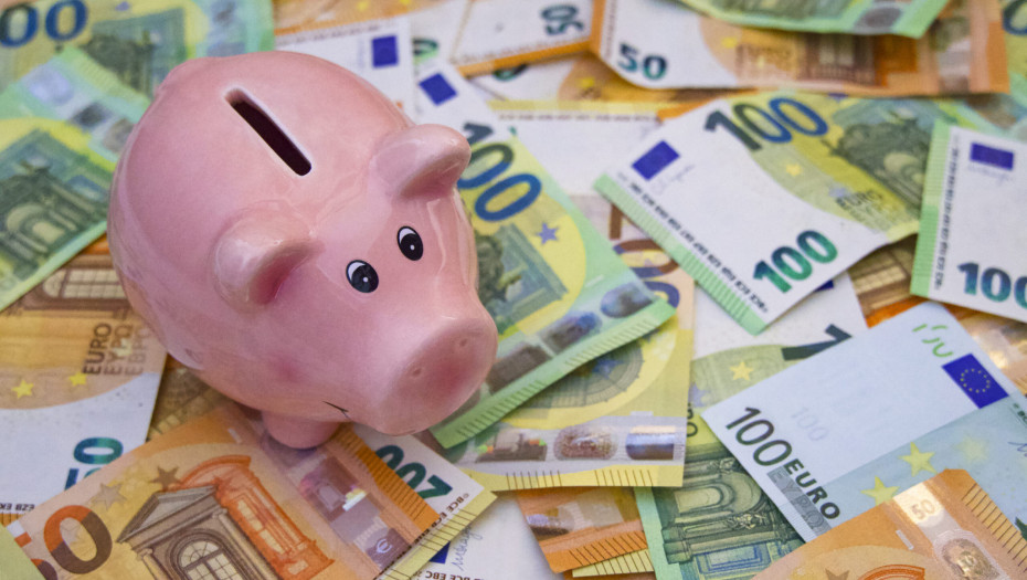 Η ΕΕ θα ενισχύσει τις χρηματοοικονομικές γνώσεις και τις επενδυτικές ευκαιρίες για τους πολίτες γράφει ο Χρήστος Αγοραστός