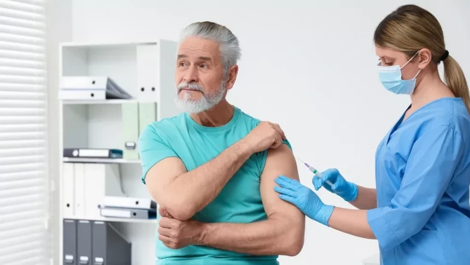 Κορωνοϊός: Γιατί δεν εμβολιαζόμαστε πια; Ο Δημήτρης Χατζηγεωργίου, CEO του ΕΟΔΥ απαντά