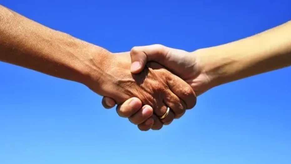 Πες μου πως χαιρετάς να σου πω τι θα πάθεις