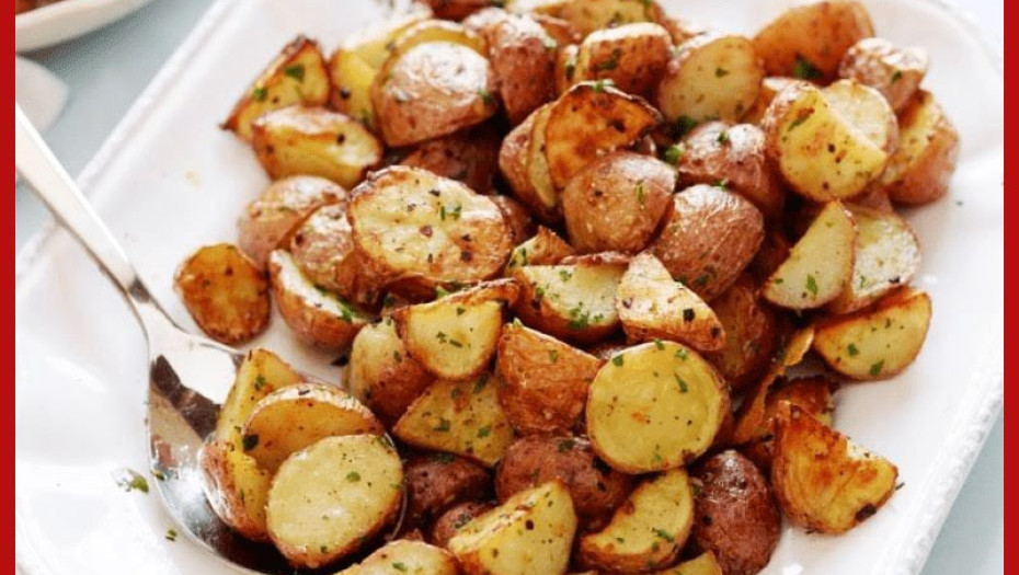 Πατάτες φούρνου για το Χριστουγεννιάτικο τραπέζι: Δύο λαχταριστές συνταγές!