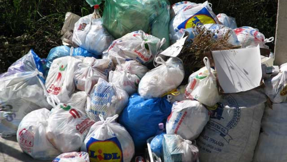 Δομή Προσφύγων:Προσωπική ή πολιτική απόφαση η μεταφορά των σκουπιδιών;