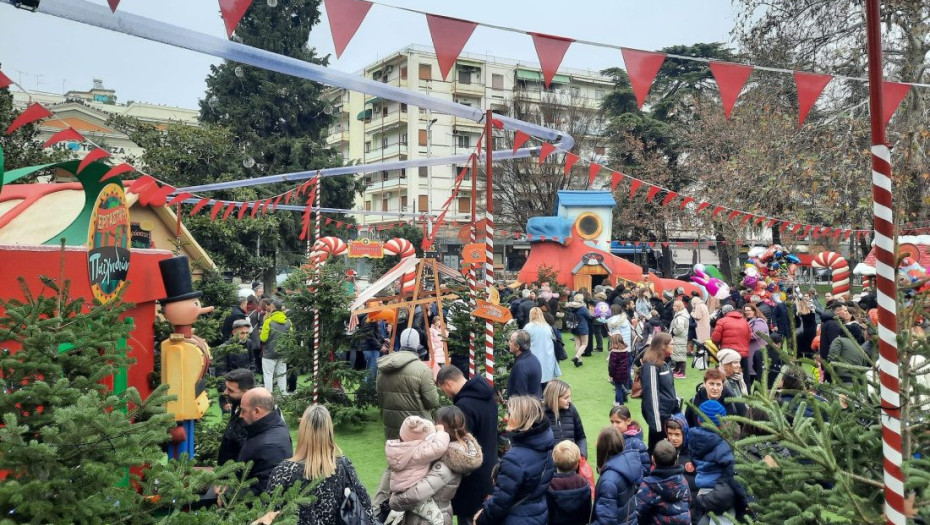 Πολιτεία των Ευχών - Σέρρες: 370.000 ευρώ με απευθείας αναθέσεις - Η Βαρβάρα Μητλιάγκα Πρωταθλήτρια στις απευθείας αναθέσεις