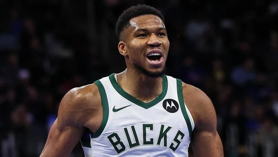 Απίστευτο περιστατικό με τον Γιάννη Αντετοκούνμπο - Γιατί εμφανίστηκε με μαυρισμένο μάτι;