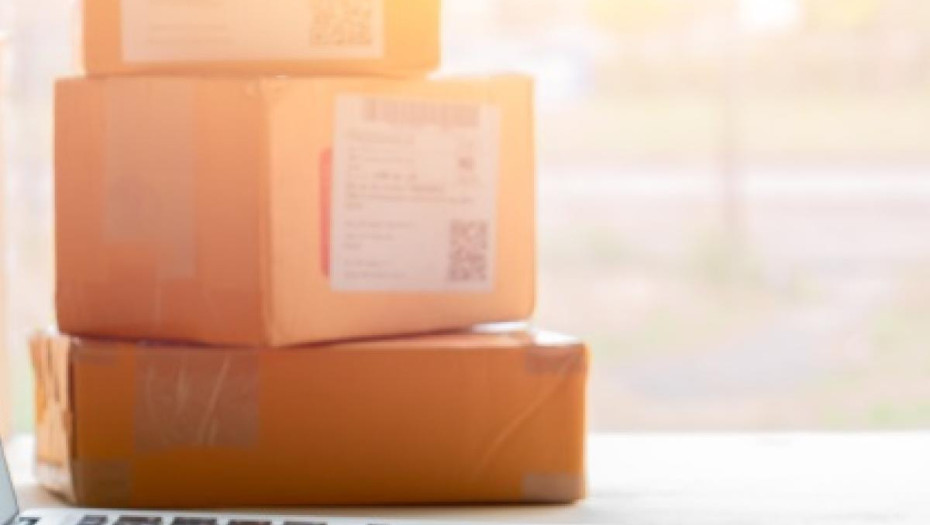 Επιβολή δασμών από το πρώτο ευρώ στα δέματα από τρίτες χώρες