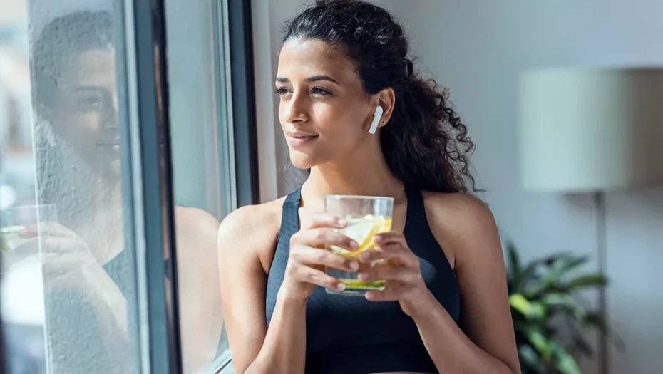 Μόνο νερό – Μπορεί η αποχή από το φαγητό να νικήσει τον καρκίνο; Ένας καθηγητής απαντά