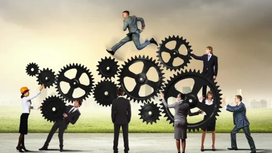 Η συμπεριφορά που δείχνει πως κάποιος δεν έχει πολύ υψηλή νοημοσύνη