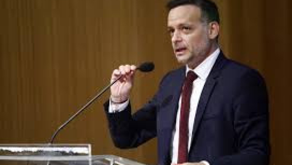 Xάρης Δούκας: «Έξι καθαρές προτάσεις για την πορεία του ΠΑΣΟΚ»