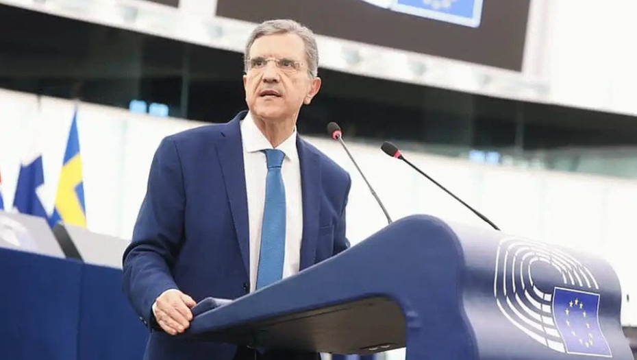 Επίτροπος Οικονομικών ΕΕ Valdis Dombrovskis: Έχουν αναστραφεί εντελώς οι τάσεις στην Ελλάδα