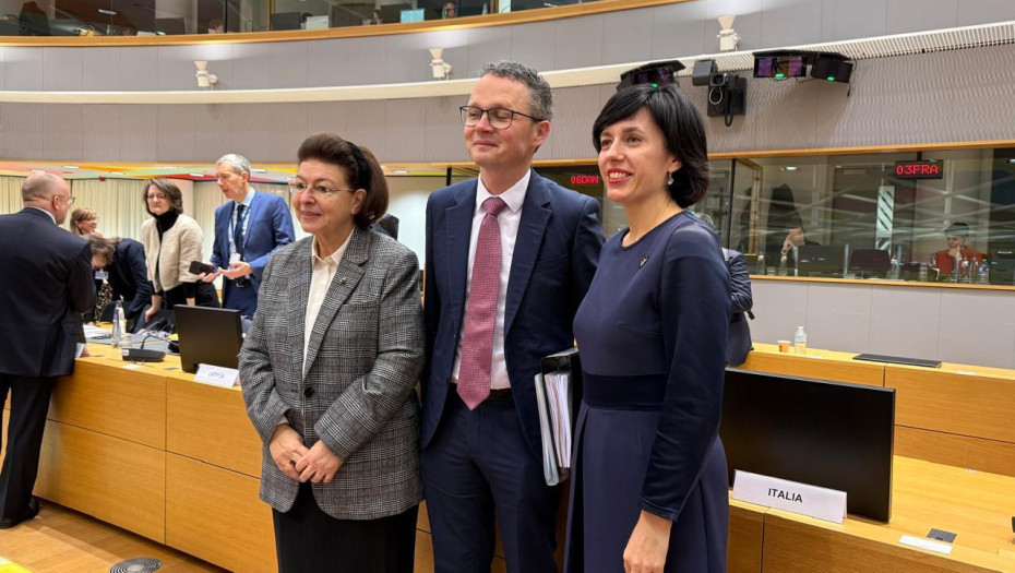 Λίνα Μενδώνη: Η ελευθερία της τέχνης είναι αδιαπραγμάτευτη - θεμέλιο της ευρωπαϊκής δημοκρατίας