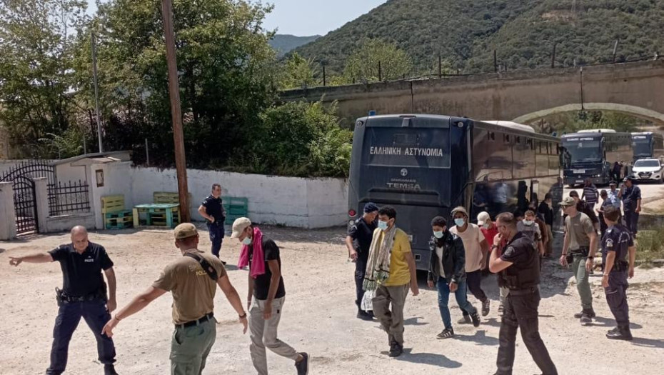 Δομή Σιντικής:  Εξέγερση 200 μεταναστών