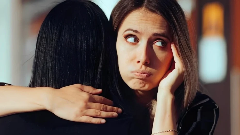 Τι σημαίνει να ξεχνάς το όνομα ορισμένων ανθρώπων, σύμφωνα με την ψυχολογία