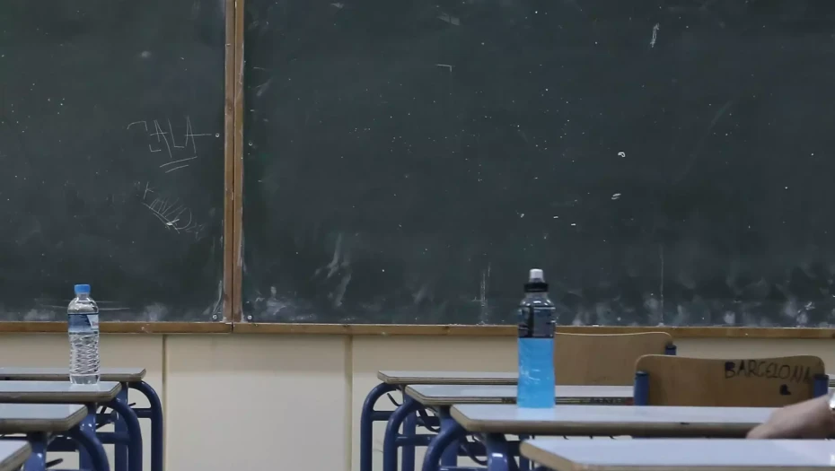 Πατέρας εξύβρισε δασκάλα σε σχολείο της Ρόδου - Καταδικάστηκε σε φυλάκιση 14 μηνών