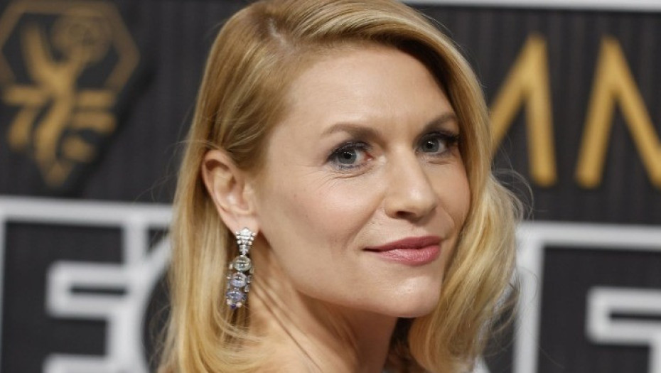 Οι Κλερ Ντέινς και Γιούαν ΜακΓκρέγκορ πρωταγωνιστούν στο νέο ψυχολογικό θρίλερ του Hulu «The Spot»