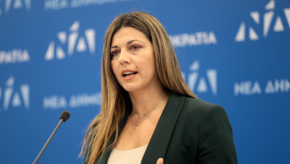 Σοφία Ζαχαράκη: Προσφέρουμε στους γονείς τα απαραίτητα εργαλεία για να σταθούν δίπλα στα παιδιά τους με σιγουριά και αυτοπεποίθηση