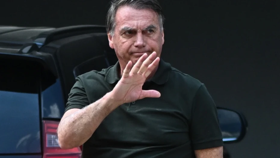 Στο νοσοκομείο ο Μπολσονάρου: Υποβλήθηκε σε χειρουργείο για κήλη