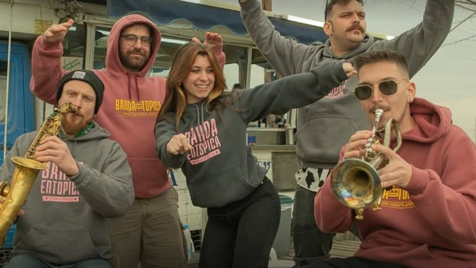 Ο δήμαρχος διέκοψε συναυλία στη Φλώρινα - Για τραγούδι στα σλάβικα, τι απαντά το συγκρότημα