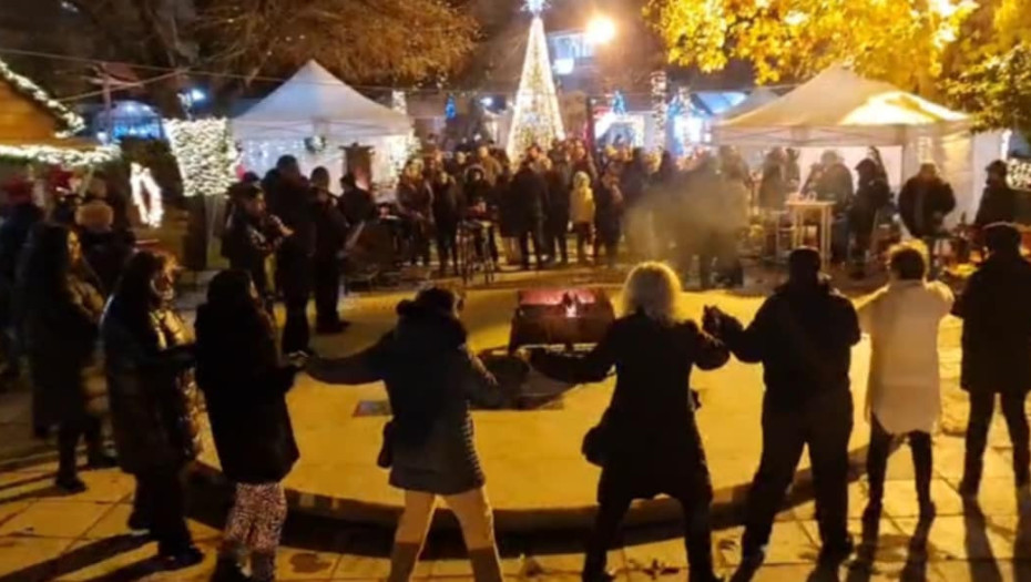 Σιντική: Γιορτινό γλέντι με ζουρνάδες και νταούλια στο «Κάστρο των Χριστουγέννων»