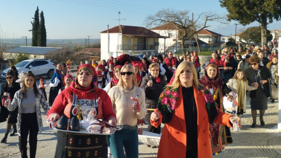 Αναβιώνει το Έθιμο της Μπάμπως από το Σύλλογο Εγγάμων Γυναικών Νέας Πέτρας «ΑΙ ΑΜΑΖΟΝΕΣ»