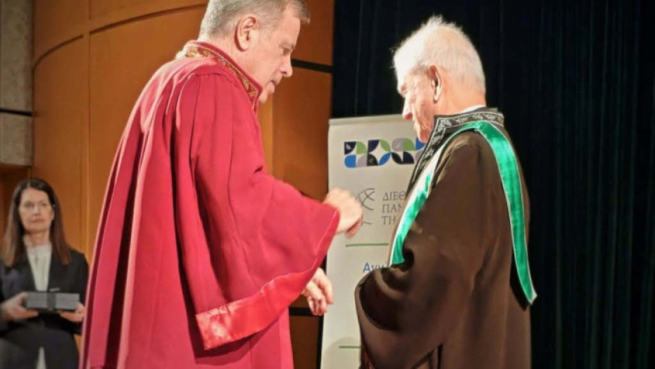 Επίτιμος Διδάκτορας του ΔΙΠΑΕ ο ζωγράφος Στέφανος Δασκαλάκης