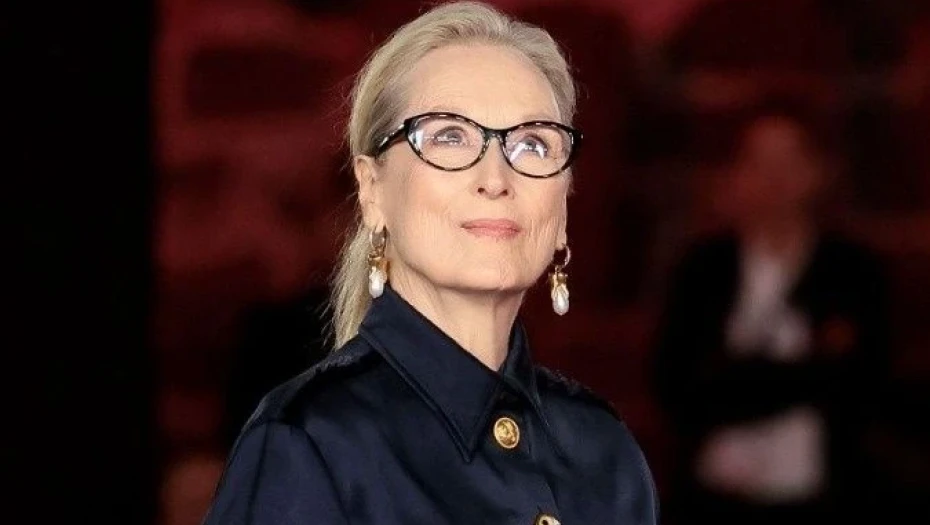 Η Μέριλ Στριπ πρωταγωνιστεί στη νέα μίνι σειρά «The Corrections» του Netflix