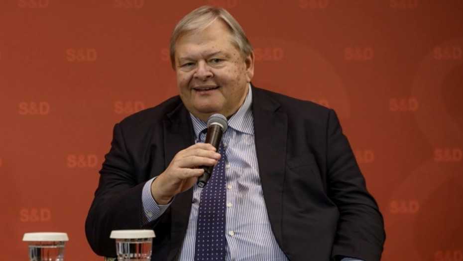 Ευάγγελος Βενιζέλος - Σε πολιτική αμηχανία ο Μητσοτάκης