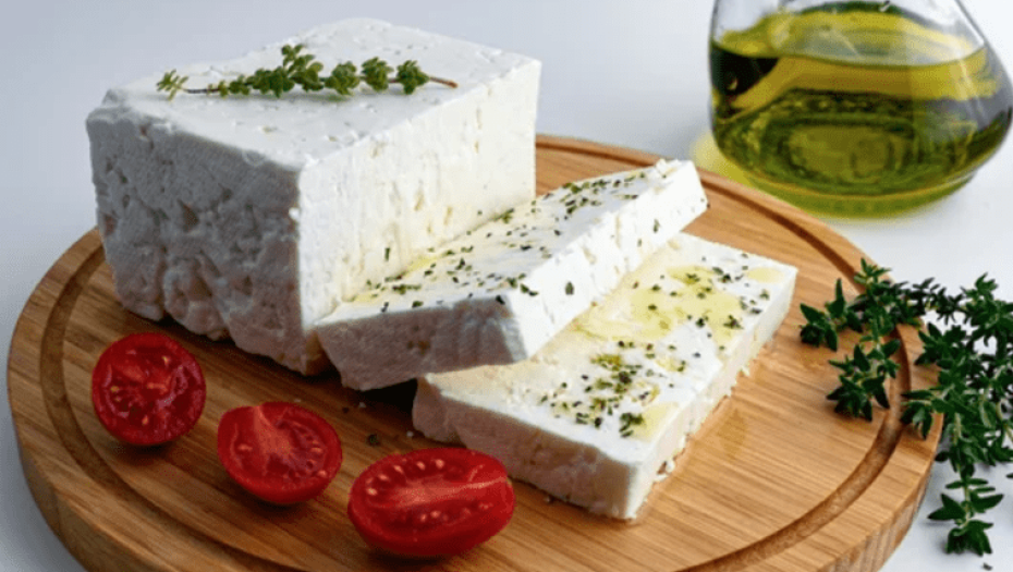 Η φέτα βρίσκεται σε τεράστιο κίνδυνο από λανθασμένες πολιτικές